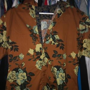 Floral button up short sleeve